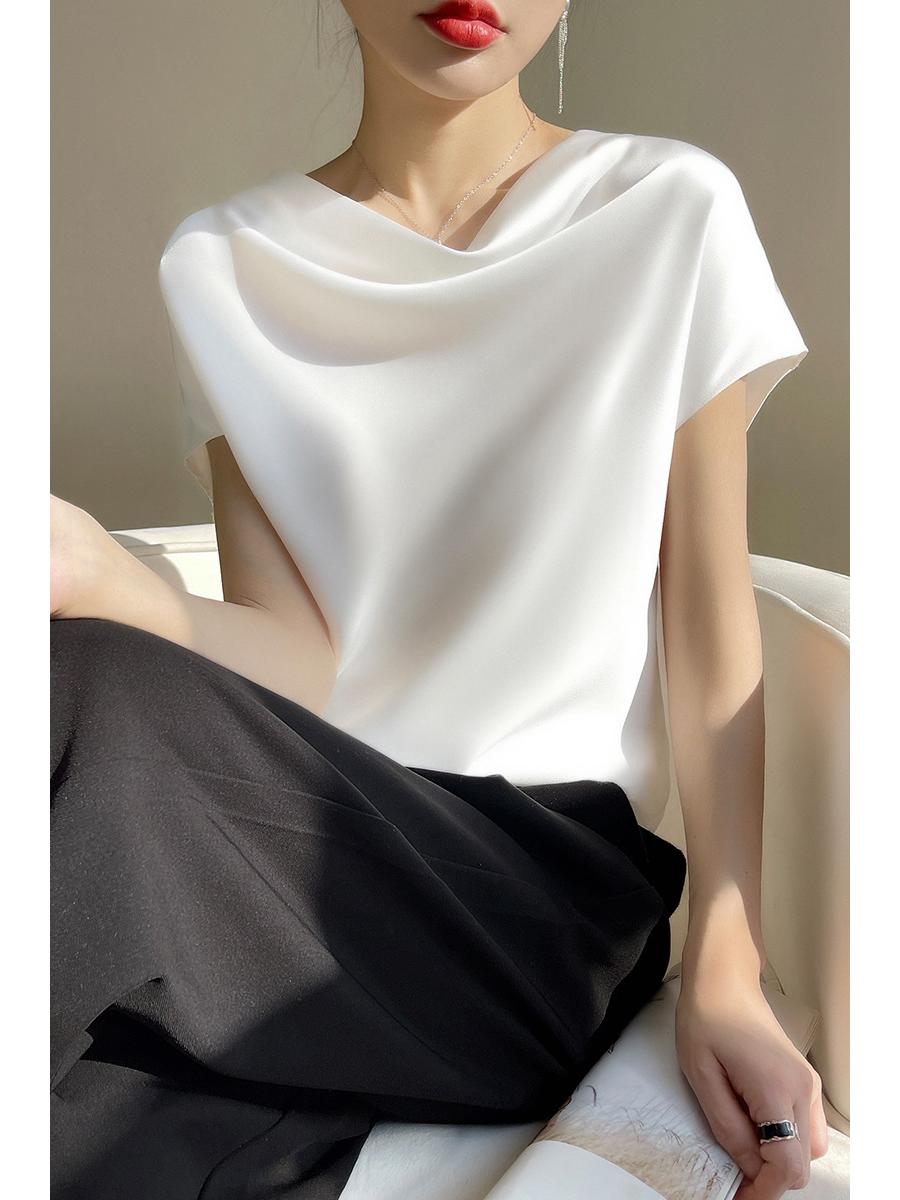 

Женская блузка из высококачественного сатина с коротким рукавом и драпированным вырезом лодочкой XL