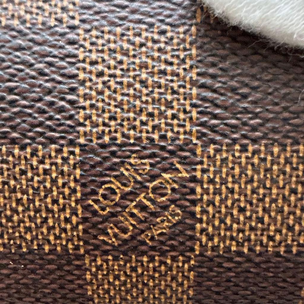 Used LOUIS VUITTON Damier Long Wallet