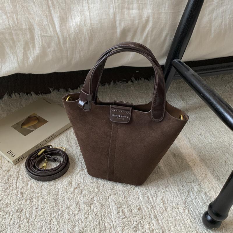 Premium sense retro small bag women 2025 new fashion versatile messenger bag popular handbag bucket bag