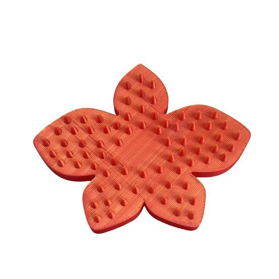 Pet Grooming Comb Flower Shape Plastic Detangling Massage Brush Cat Shedding Brush Removes Hair Mats Tangles Loose Fur for Short to Long оранжевый