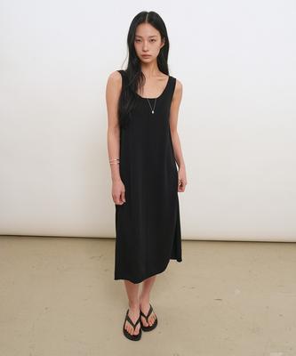 General Idea Temperature Cut Cool U-Neck Maxi Knit Dress [Black] / Gf2Lop512