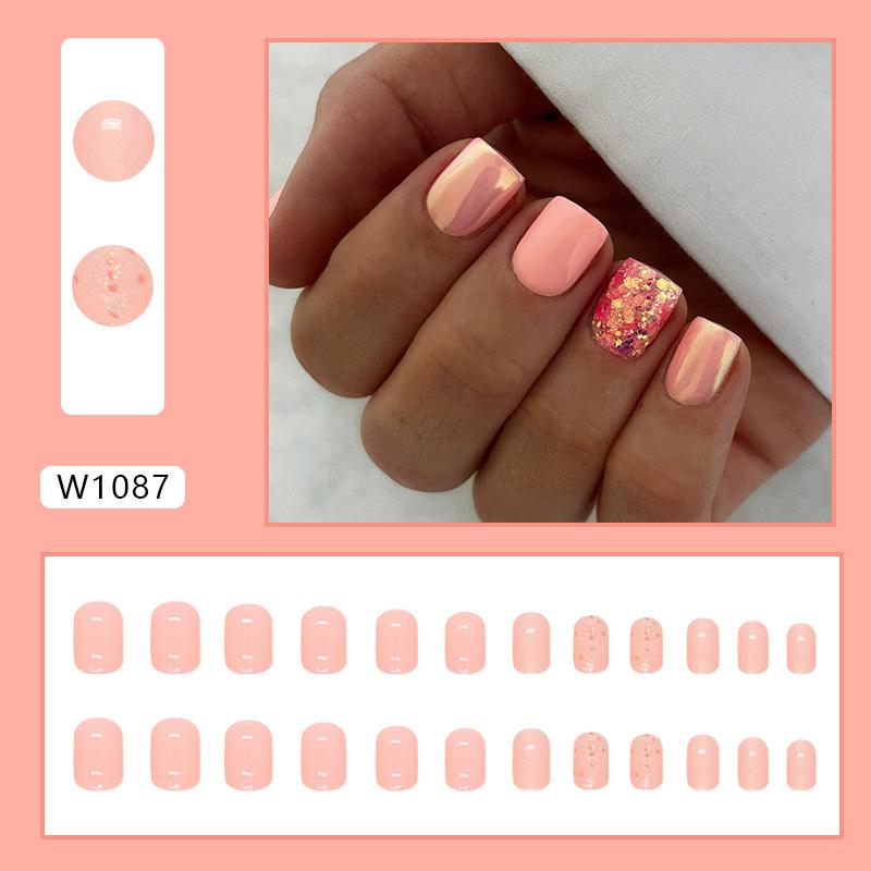 

Aurora solid color pink and tender nail art short style less sweet sister ins style European and American fake nails wearing nail pads