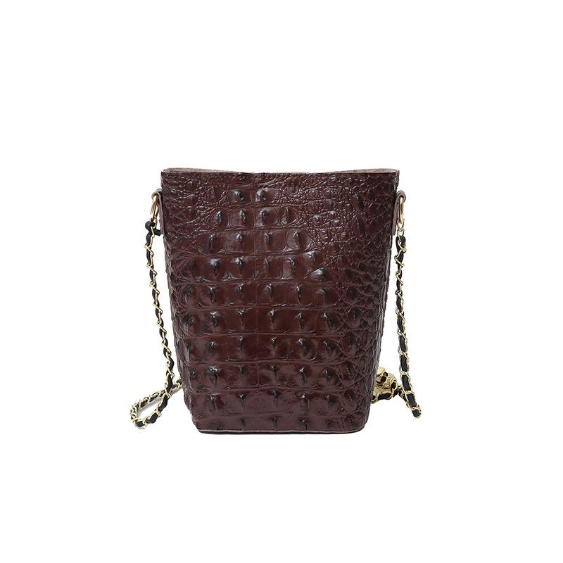 Large capacity new high-end crocodile pattern messenger bag versatile simple embossed women's bag bucket bag