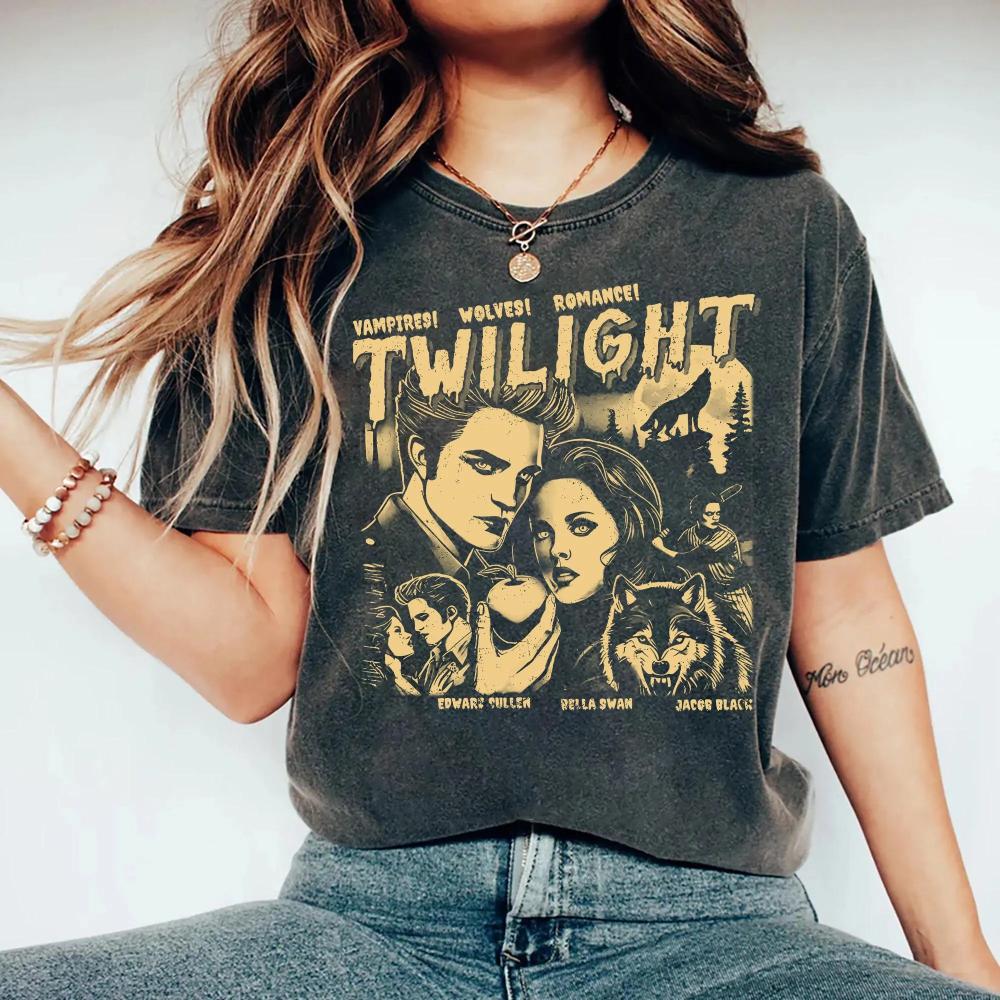 Twilight Saga Shirt Comic Vampire Book Lover Edward Bella Cullen Wolves RoUnisexce Clothing Graphic Short Sleeve Unisex Women