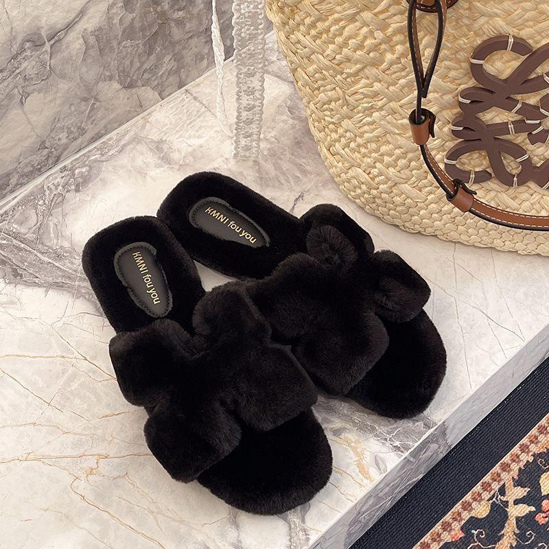 Black and White Fluffy Slippers for Women To Wear Autumn Models 2025 Super Soft Waxy Mink Hair Flat Bottom High-end One-word Cotton Mop