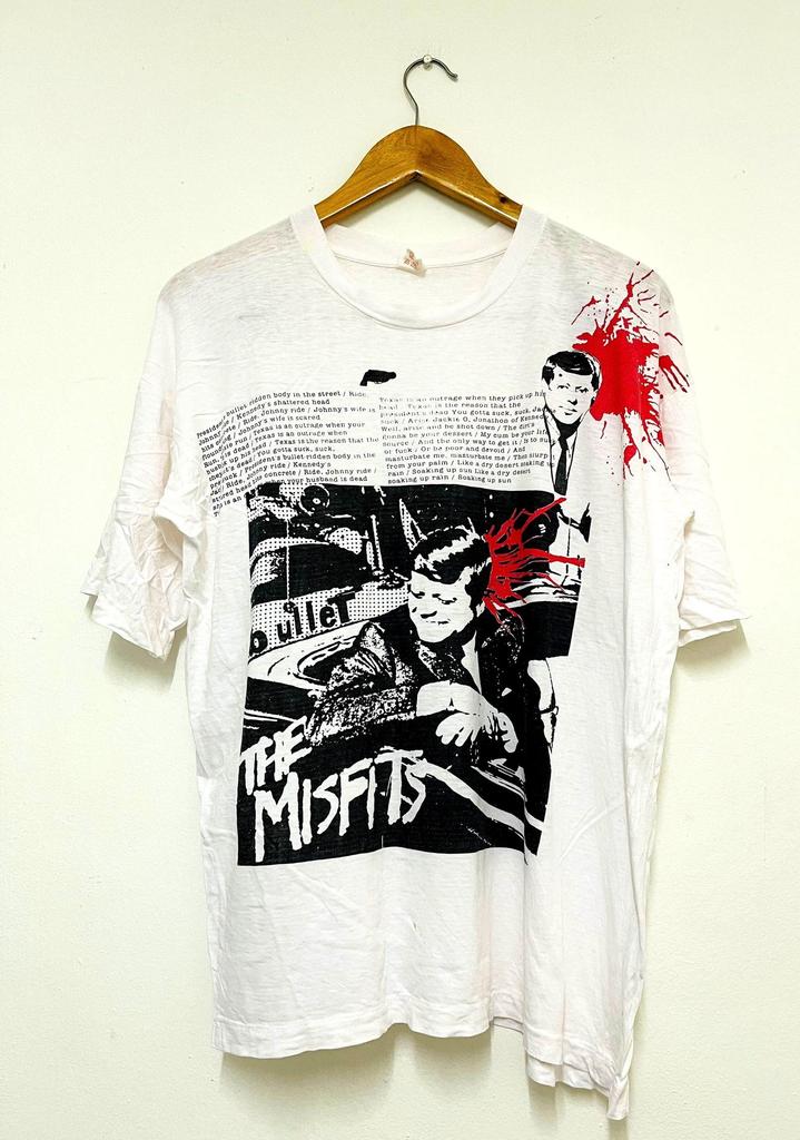 Vintage 70s The Misfits “ Bullet 1978 Handprints T-Shirt / Artwork / Punk Rock / Rare / Tour / Streetwear / White / Pop Art / 70s Music / XL