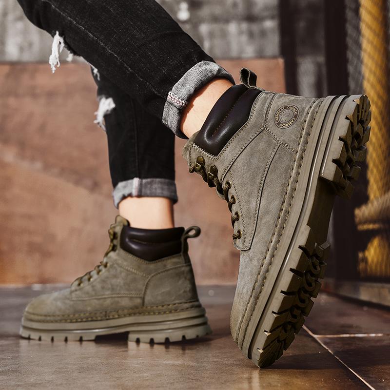 Fashion Men Winter Plush Snow Boots Cow Suede Leather Winter Men Boots Chelsea Fashion Shoes Vintage Motorcycle Boot Warm Winter Shoes