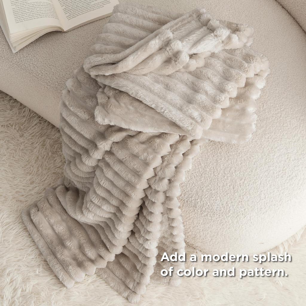 Artificial Rabbit Plush Autumn Warm Bed Blanket Soft Coral Plush Sofa Blanket Comfortable Thickened Bed Blanket