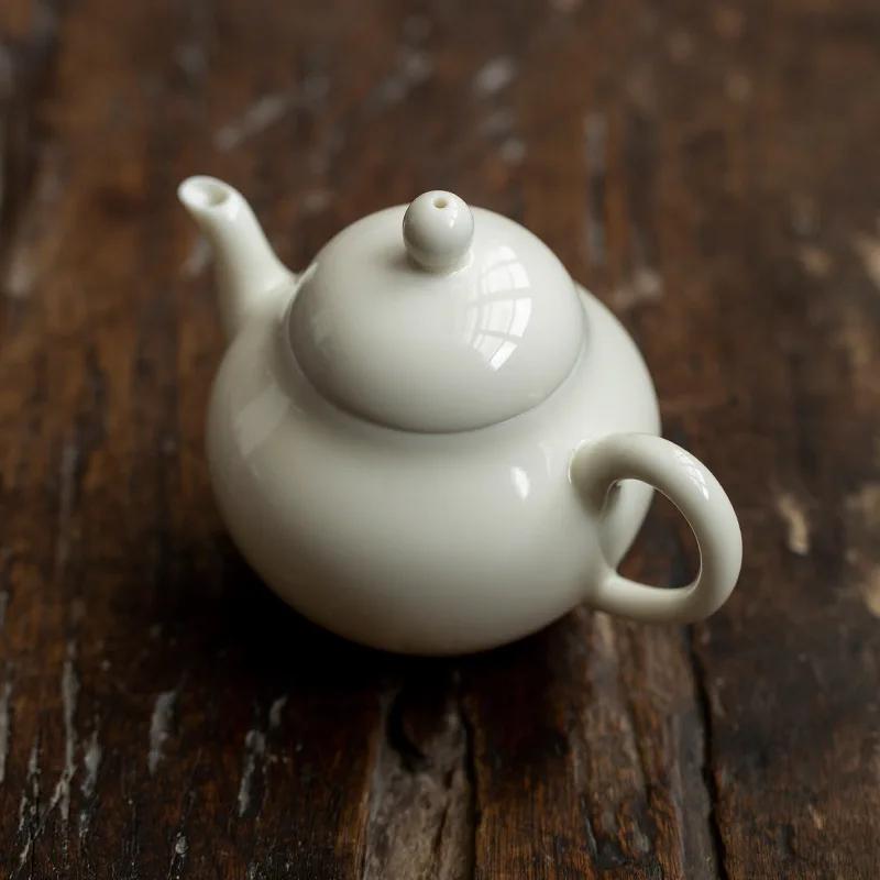 Vintage Weiß Aprikosenfarbene Teekanne Japanischer Stil Handgefertigte Keramik-Teekanne mit Filter für Gongfu-Teezeremonie Heimgebrauch