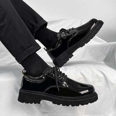 Glänzende kleine Lederschuhe Herren formell Business Britische Derby-Schuhe Herbst großer Kopf lässige trendige Schuhe neue erhöhte dicke Sohle
