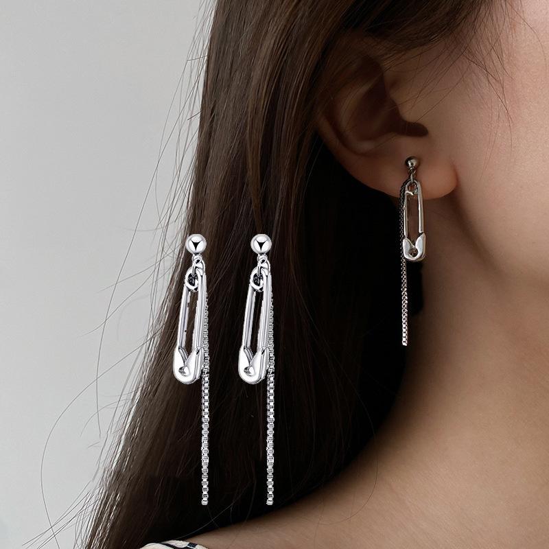 

1 пара серег-пуссетов с кисточками и цепочками для женщины, для вечеринки, к платью, бижутерия, подходят к мужским серьгам