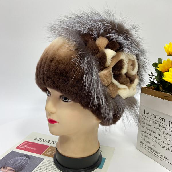 

Шапка з хутра кролика Рекс нового стилю. Жіноча зимова в’язана пухнаста снігова шапка з квітковими смужками, жіноча тепла шапочка з лисиці. Free коричневий/кавовий