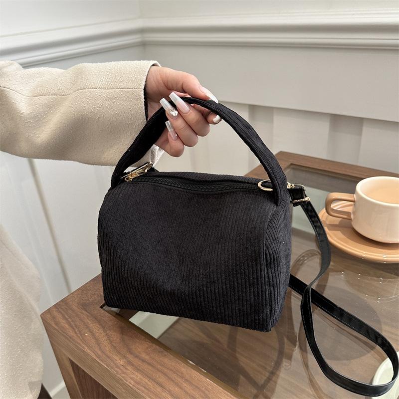 Spring Large-capacity New Temperament Fashion Design Single Shoulder Crossbody Retro Corduroy Portable Crossbody Bag