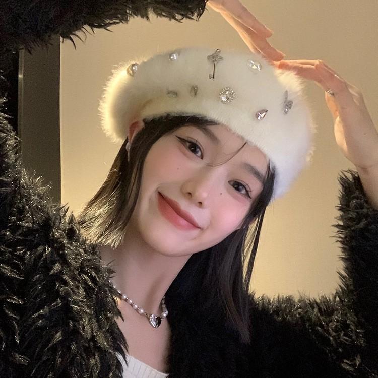 2025 original handmade rhinestone rabbit fur beret female season showing face small plush painter hat white hat