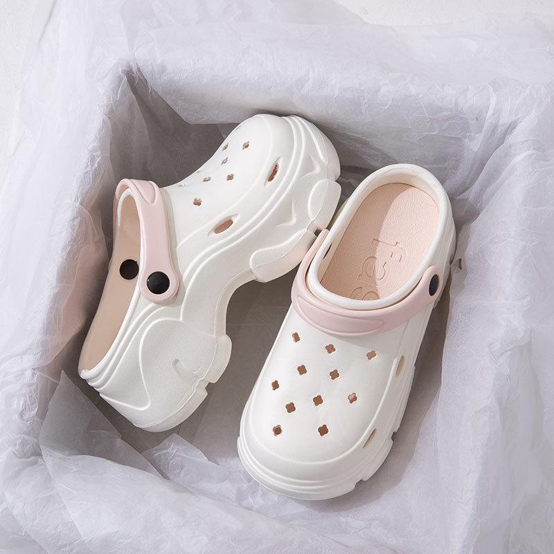 2026 Women's Thick Sole Garden Shoes: Non-Slip High-Heeled Beach Slippers with Arch Support and Closed-Toe Design