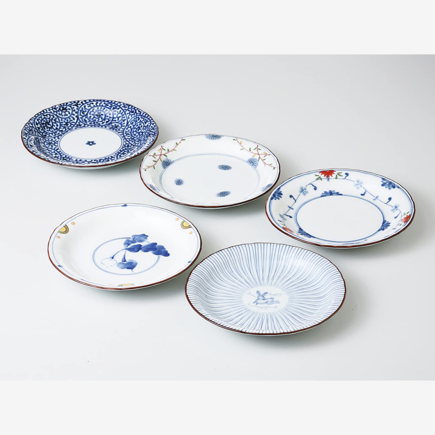 

Saikai Pottery 31989 Hasami Ware Scissors Dish Set of 5 Patterns, Dyed Nishiki Picture Change, Diameter 6.3 inches (16 cm), Soy Sauce Plate, Gift, Bir
