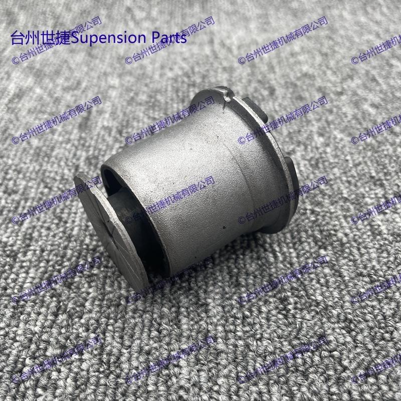 Set of 2 Rear Upper Control Arm Bushings For Jeep Grand Cherokee Liberty K200428 52088425