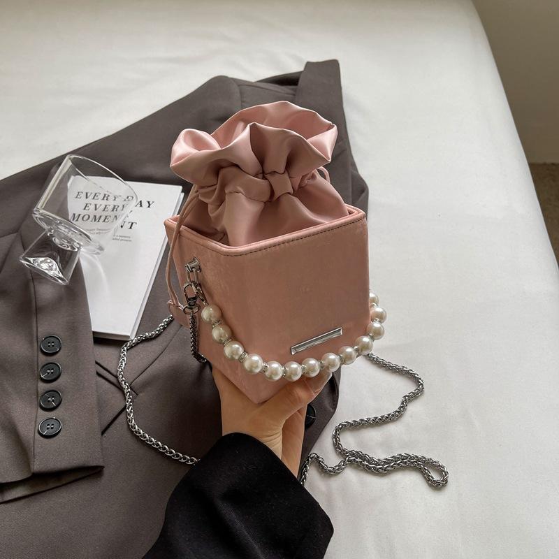 High-end small bag women's 2025 new casual chain bag fashionable and simple shoulder bag pearl messenger bag