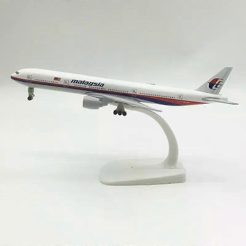 19cm Air Malaysia Airlines Boeing 777 B777 Airways Alloy Metal Airplane Model Diecast Air Plane Model &Wheels Aircraft Aeroplane