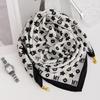 Women's Magnetic Buckle Cotton Scarf - Stylish, Lightweight, Comfortable Neck Protection