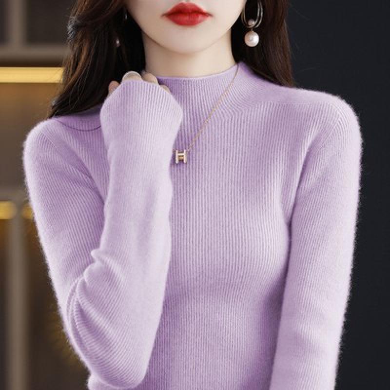 Första Linjens Damstickad Tröja med Halvhög Hals i Ullblandning – Höst/Vinter Smalstickad Basplagg