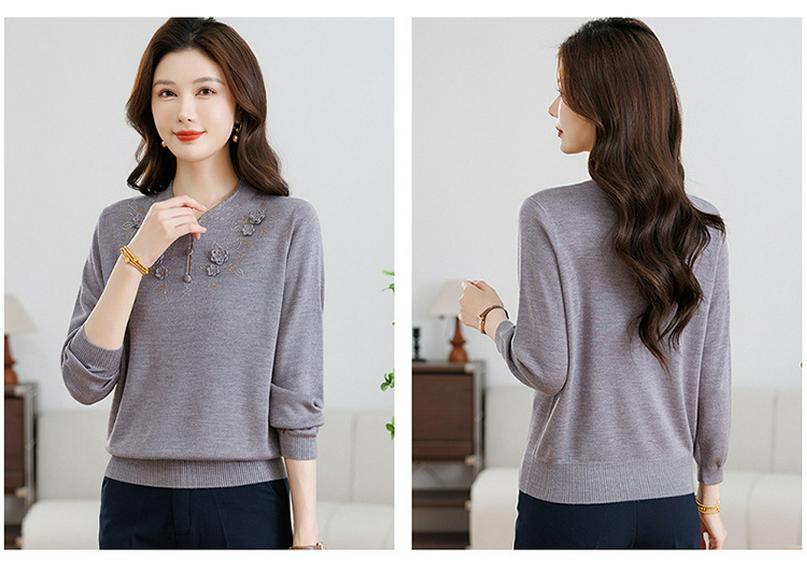 Elegant Spring Cheongsam Collar Knit Top for Middle-aged and Elderly Women