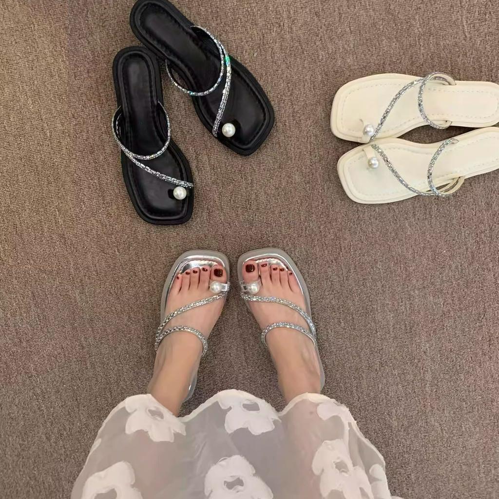 Flat Bottom Set of Toe Slippers for Women To Wear Summer New Casual Daily Vacation Style Pearl Rhinestone Cool Slippers