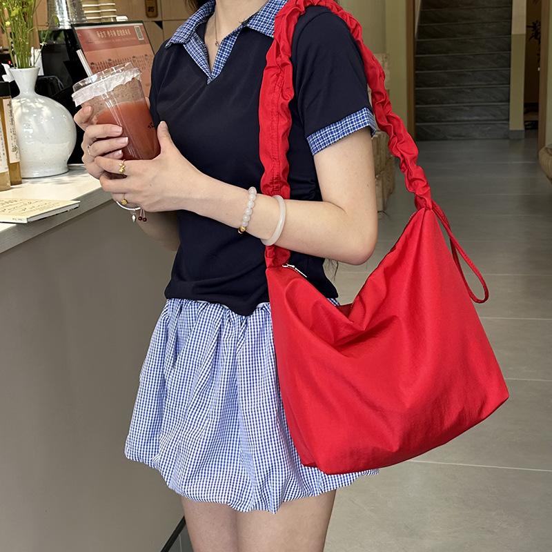 

Simple Solid Color Shoulder Bags for Women Lightweight Commuter Ladies Drawstring Crossbody Bag Casual Female Handbags Tote