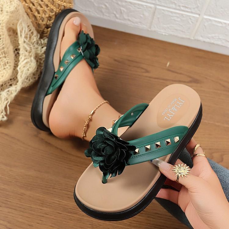 Pinch shoes with one-word drag female flower wind summer muffin fairy versatile beach shoes new skirt 2025 soft sole