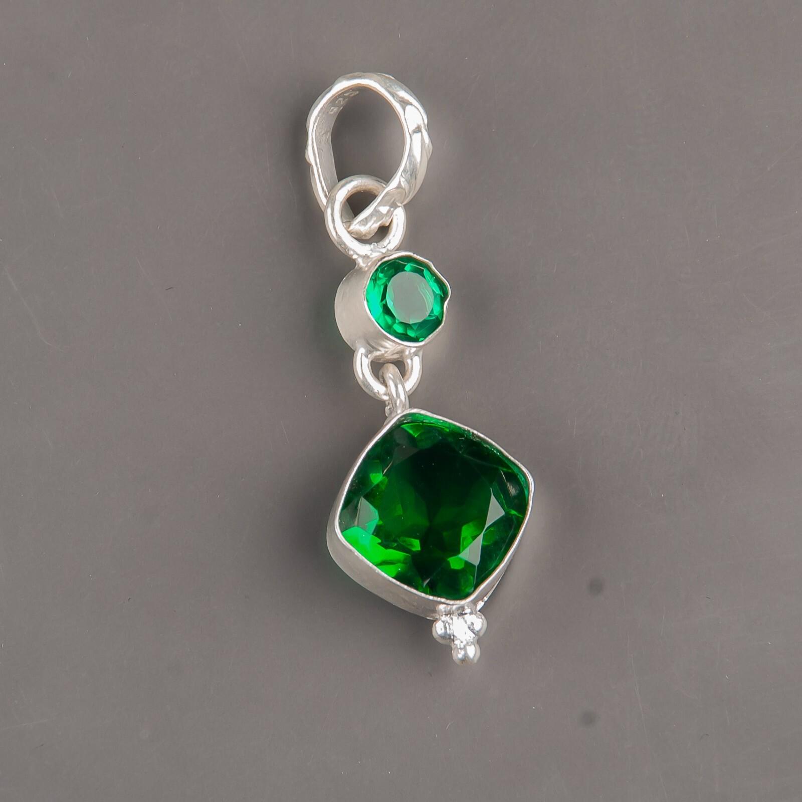 

Хромдиопсид Драгоценный камень 925 Стерлинговое серебро Ювелирные изделия Ручная работа Подвеска 1,60 Подарок PP-9-8