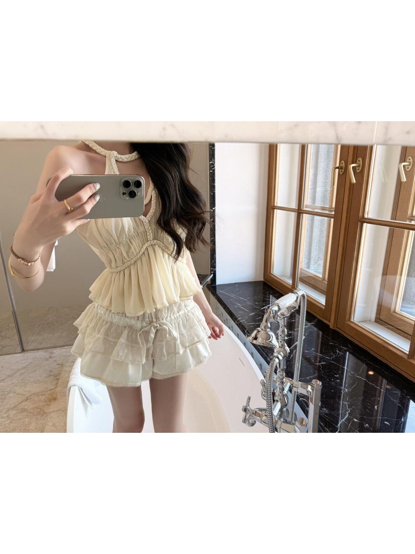 

Woppei Elegant Halter Ruffle Top & High-Waisted Skirt Vintage Suit for Women Medium