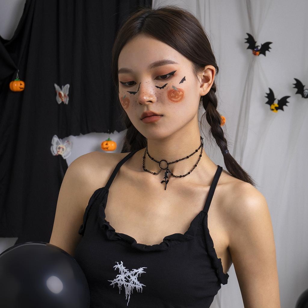 Accessories, Dark Gothic Choker Necklace, Sweet and Cool Imitation Crystal Chain Rose Tassel Necklace.