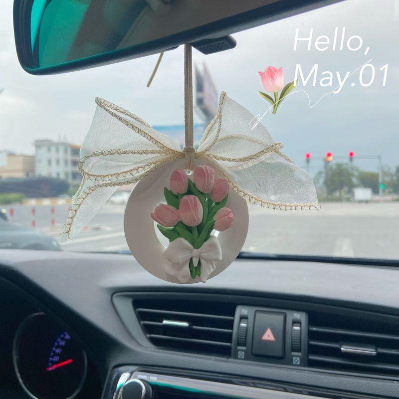 

Car Hanging Ornament, High-End Fragrance Diffuser, Tulip Aroma Stone, Rearview Mirror Decoration, Car Interior Pendant, Gift Gradient Tulip Pendant (Pink, Free Essential Oil)