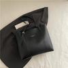 High-Quality Fashionable Women's Large-Capacity Winter Tote Bag: Versatile, Niche, Light Luxury Shoulder Bag 2026