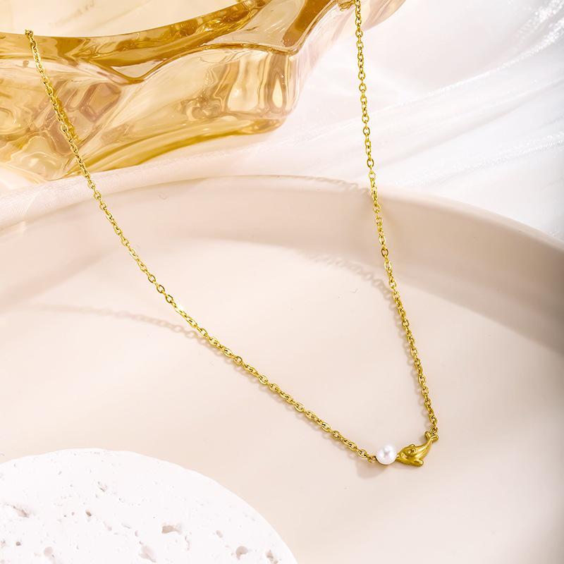2026 Elegant Pendant Necklace - Heart Charm, Trendy Style for Women, Simple Clavicle Chain