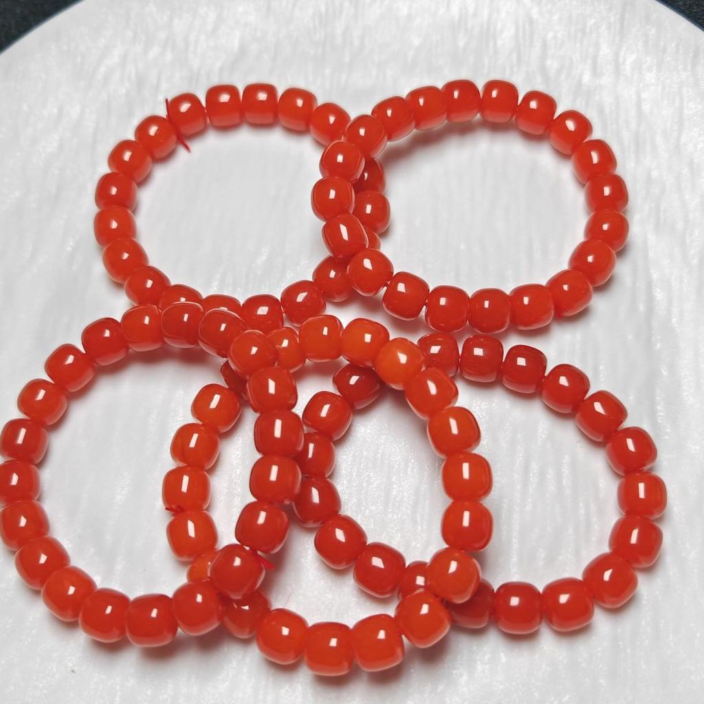 Unisex Imitation Southern Red Agate Bracelet with Baoshan Ice Red Finish [Subtle Black Lines]