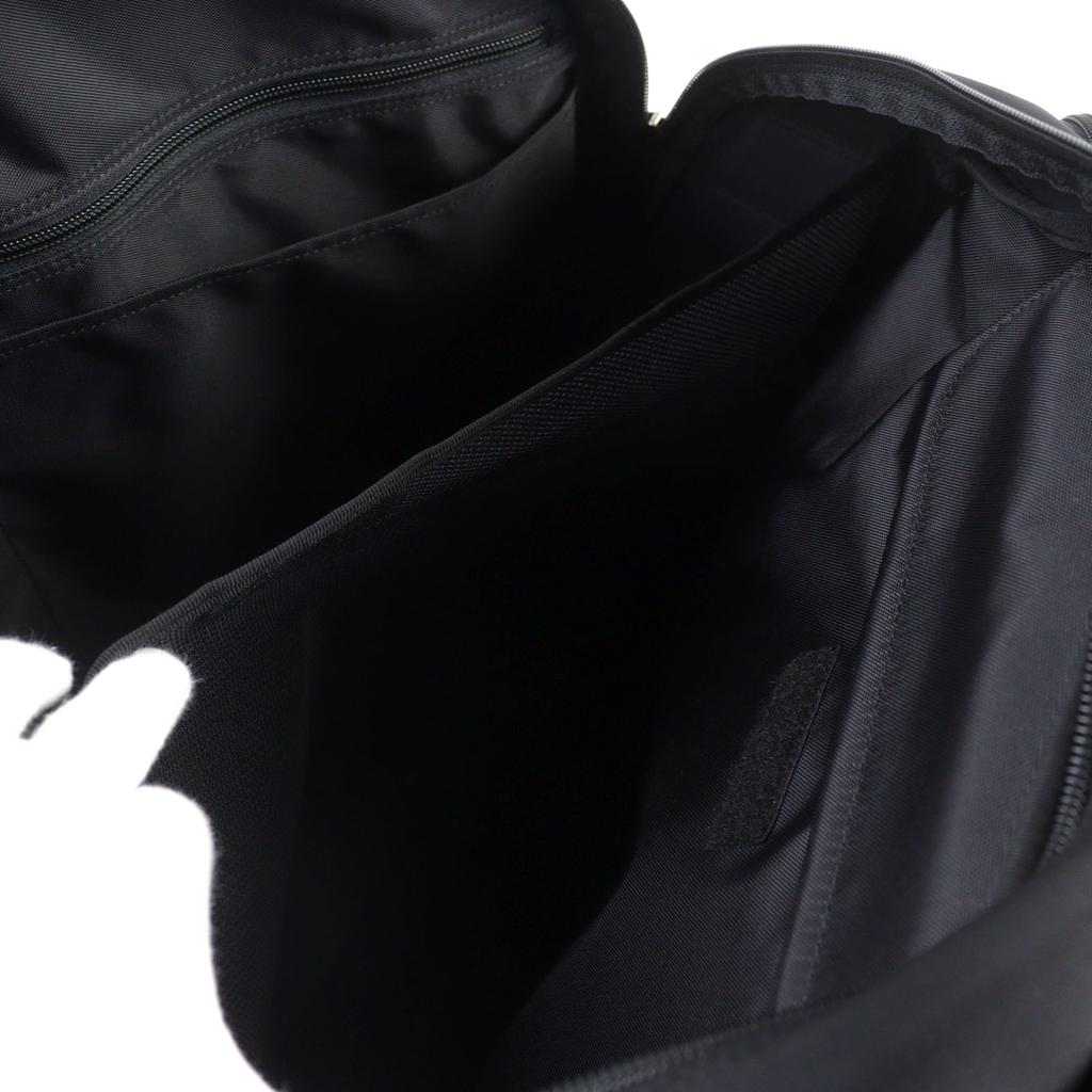 Porter Geantă Boston TRUNK 2WAY GARMENT BOSTON Geantă de afaceri cu umeraș Twill de nailon Folosită