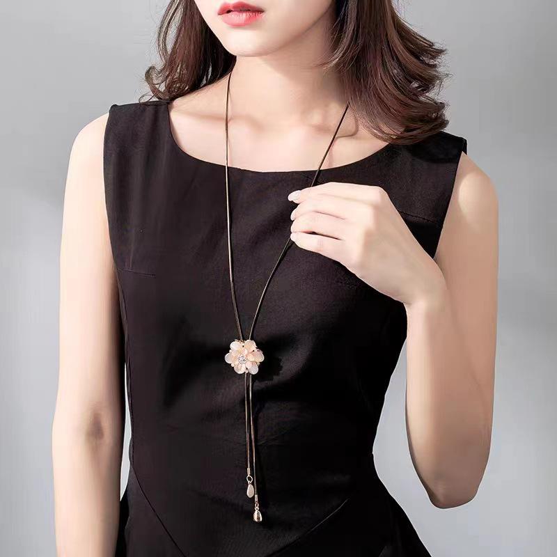 Japanese-Korean Women's Cat's Eye Flower Tassel Necklace - Fashionable, Versatile Sweater Chain 