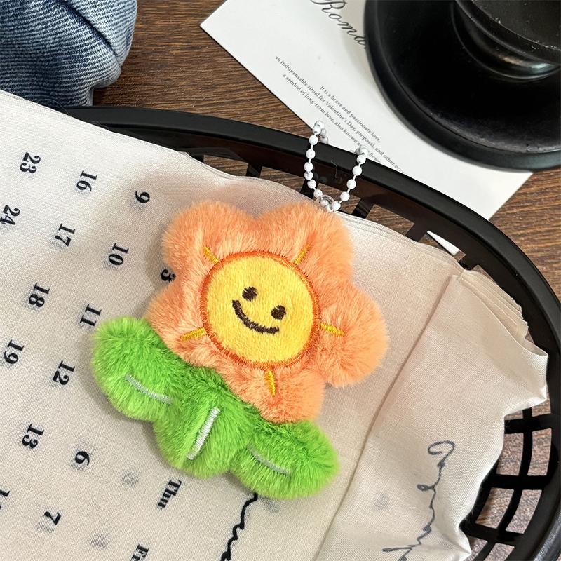 Cute Plush Sunflower Pendant Keychain Creative Yellow Flower Keychain Bag Accessories Charm Student Graduation Gift