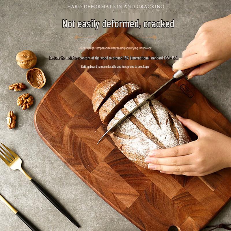 LC LIVING Acacia Wood Oval Cutting Board
