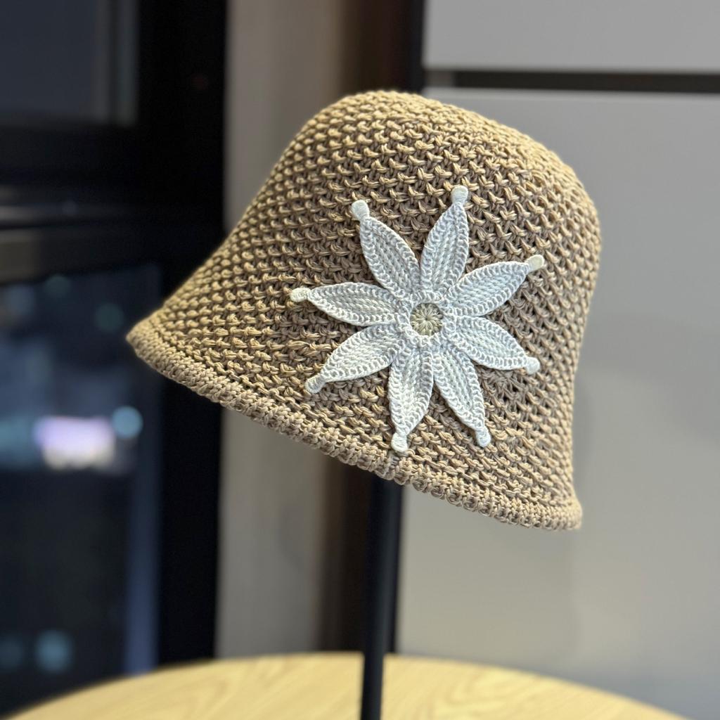 New Japanese-style cute handmade floral fisherman hat for women, sweet and fashionable bucket hat for spring and summer, sun protection and UV