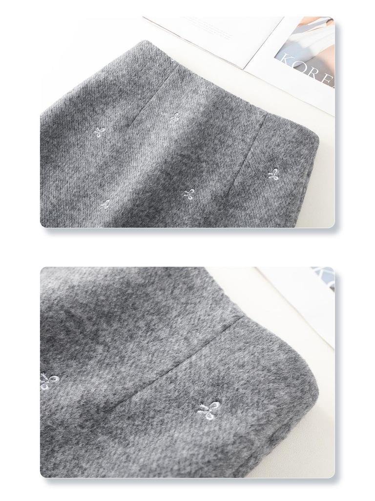 Women's Gray Wool Tweed Embroidered A-line Skirt with Slit (Autumn/Winter 2025)