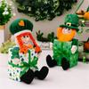2 stuks Unieke Beeldjes Patrick's Day Kabouters Kleurrijke Poppen Accent voor Eettafel of Bureau Geluksblad Decoraties