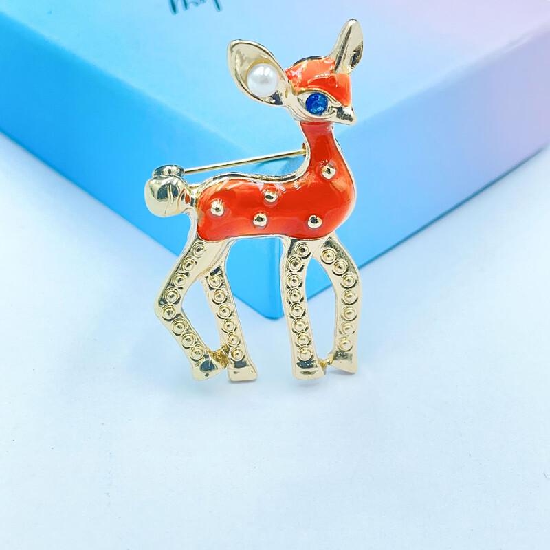 

Christmas Deer Brooch Set