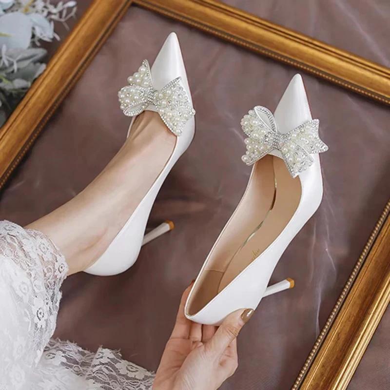 Fashion Rimocy Luxury Pearl Bowknot Wedding Pumps Women Sexy Stiletto Heels Party Shoes Woman Silk Pointed Toe Rhonestone Pumps Ladies