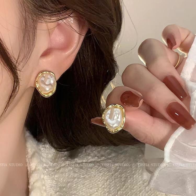 Silver needle same gold earrings women's light luxury high-end temperament pearl stud earrings retro new earrings