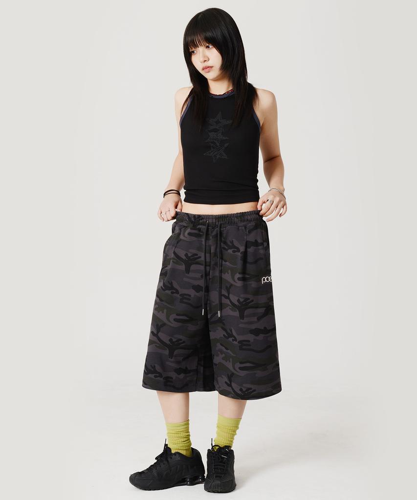 PEACE MAKER Pce Applique Deep Tuck Bermuda Sweat Shorts (Camouflage)
