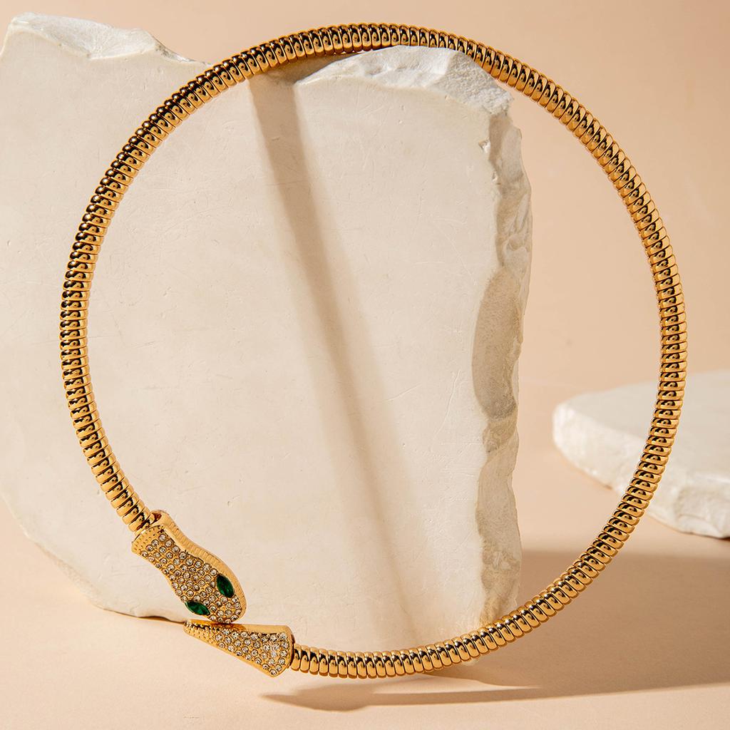 Collana magnetica a forma di serpente con diamanti incastonati, stile lusso leggero francese, semplice catena per clavicola, gioielli da donna