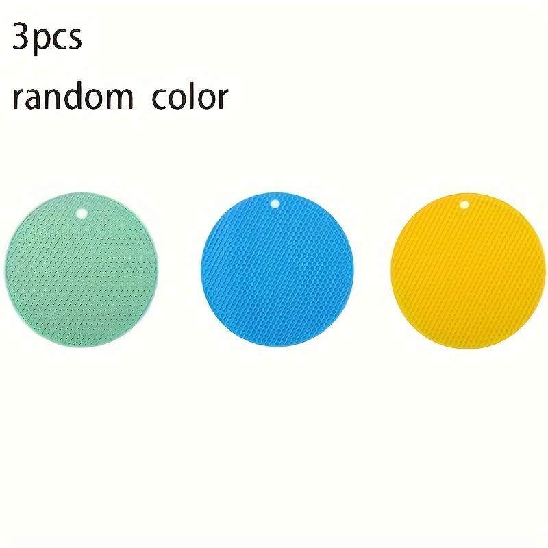 

3pcs Colorful Silicone Heat-Resistant Mats, Non-Slip Thick Hot Pads, Versatile Coasters Spoon Holders for Kitchen & Eid Al-Adha Decor 3pcs Random Color