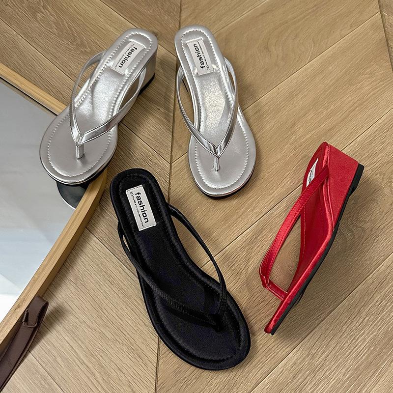 Retro Thick-soled Flip-flops Height-increasing Shoes Versatile Anti-slip Flip-flops